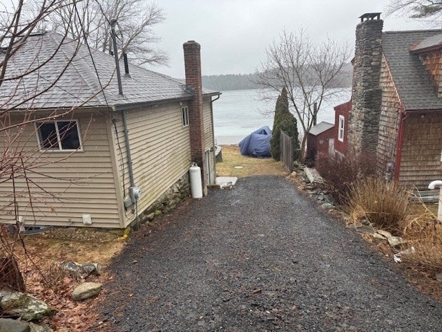 46 Finn Park Rd, Rutland, MA Photo #3
