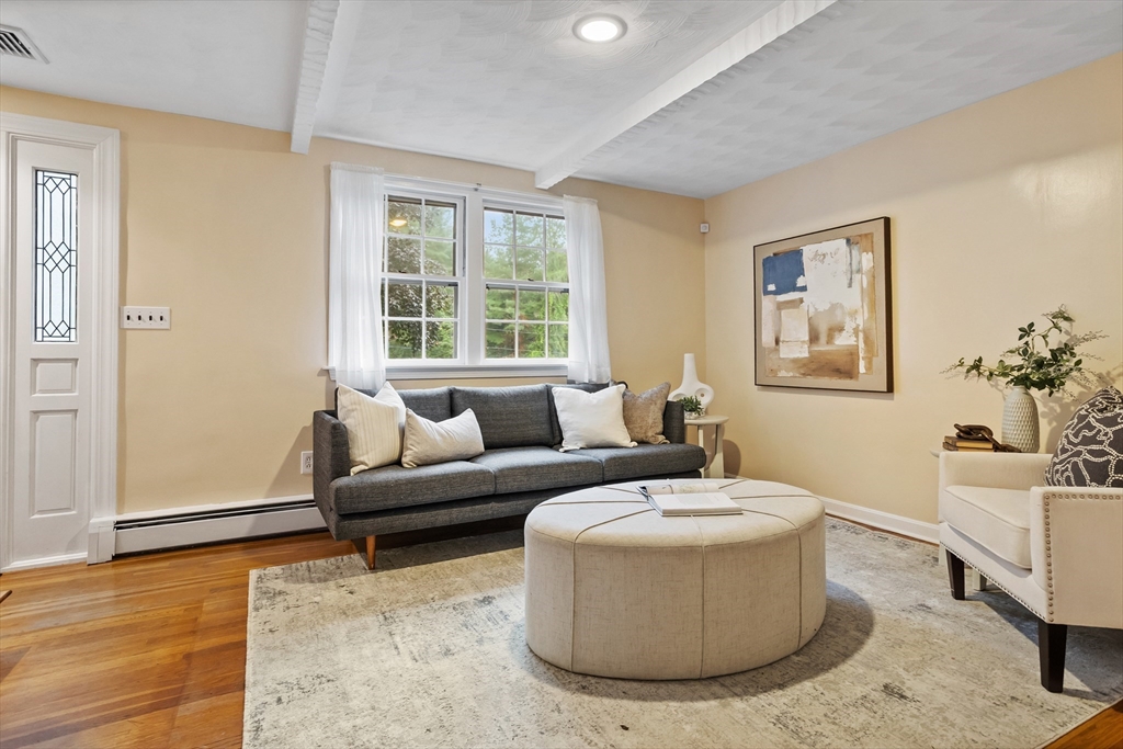 14 Belmont Dr