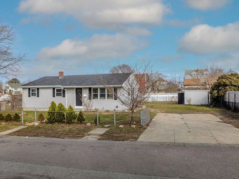 Photo of 40 Duncan St, Fall River, MA 02721 (MLS # 73489247)