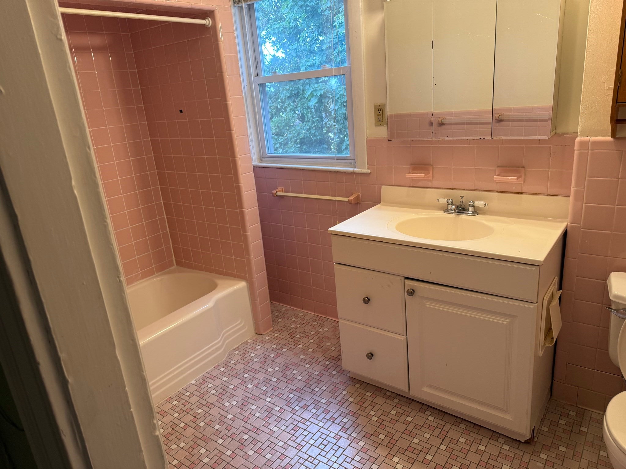 38 Summit Ave #2, Winthrop, MA Photo #8