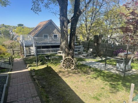 69 Gertrude St Lynn MA 01902