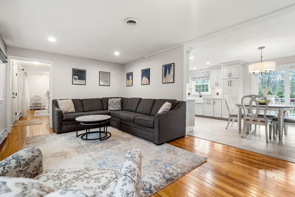 6 Ridge Hill Way