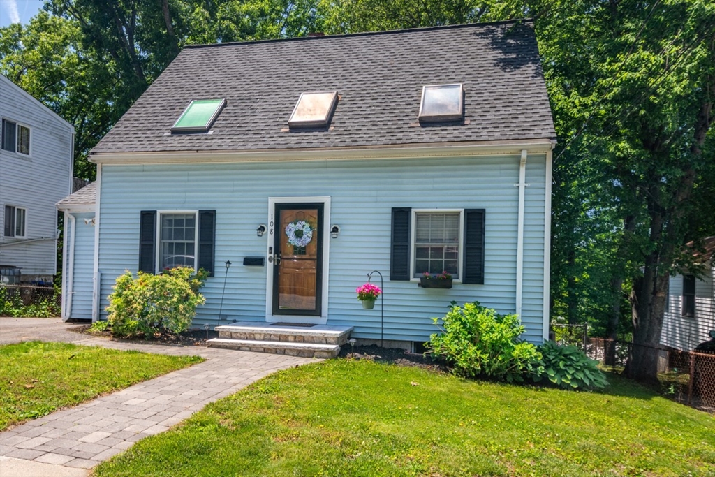 108 Deforest St
