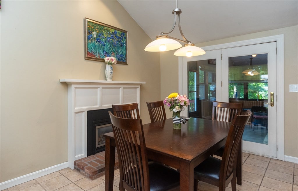 140 Bayberry Cir, Bridgewater, MA, 140 Bayberry Cir, Bridgewater, MA Photo #6