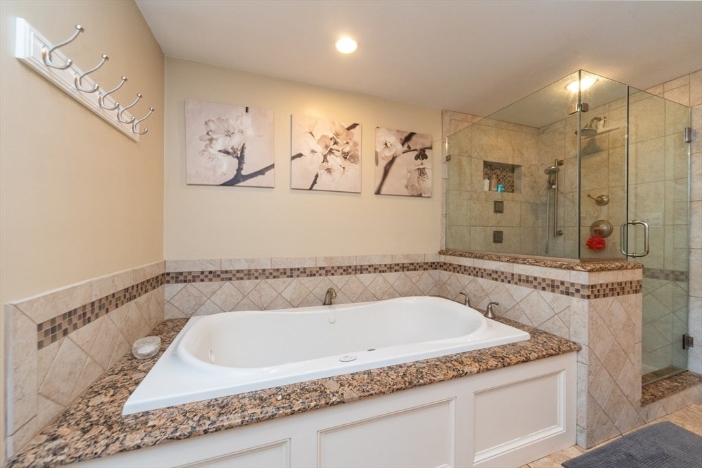 140 Bayberry Cir, Bridgewater, MA, 140 Bayberry Cir, Bridgewater, MA Photo #16