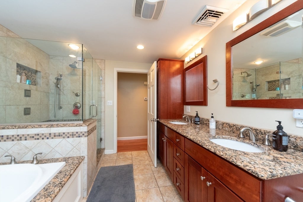 140 Bayberry Cir, Bridgewater, MA, 140 Bayberry Cir, Bridgewater, MA Photo #15