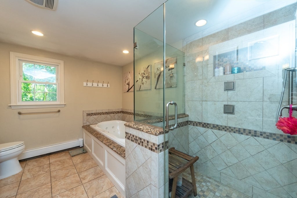 140 Bayberry Cir, Bridgewater, MA, 140 Bayberry Cir, Bridgewater, MA Photo #17