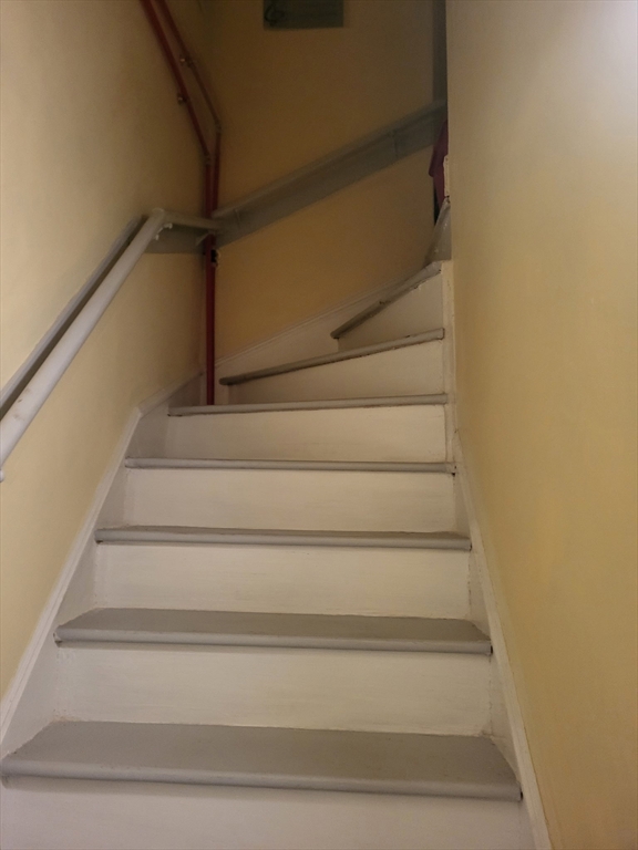 89 Oak Street, Fall River, MA Photo #28