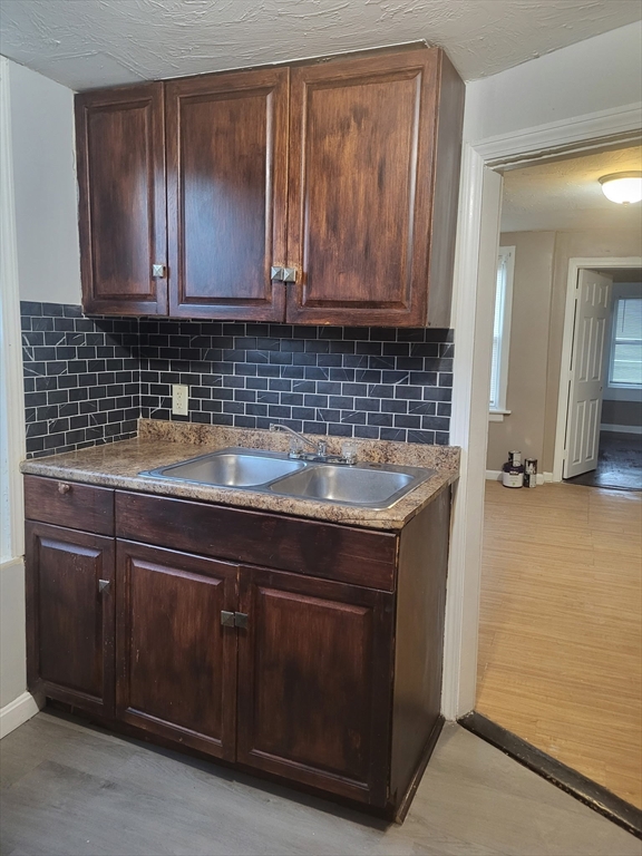89 Oak Street, Fall River, MA Photo #8