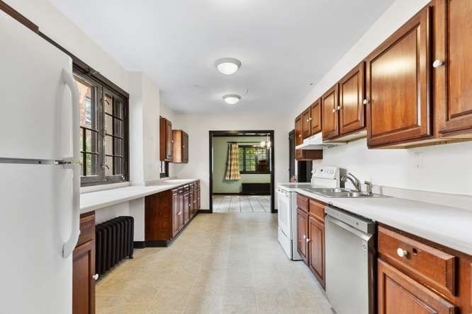 184 Lafayette Street