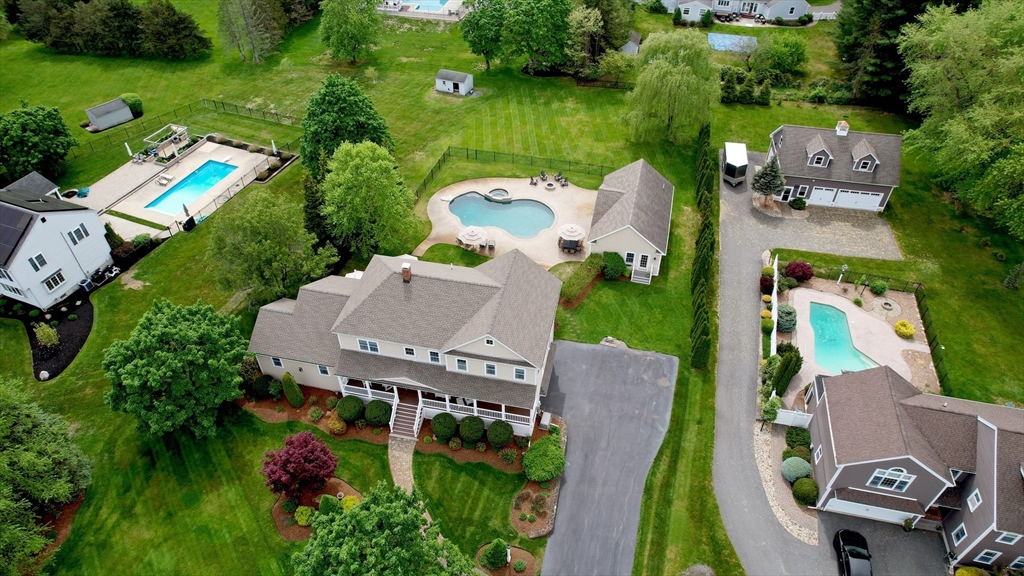 8 Turner Drive