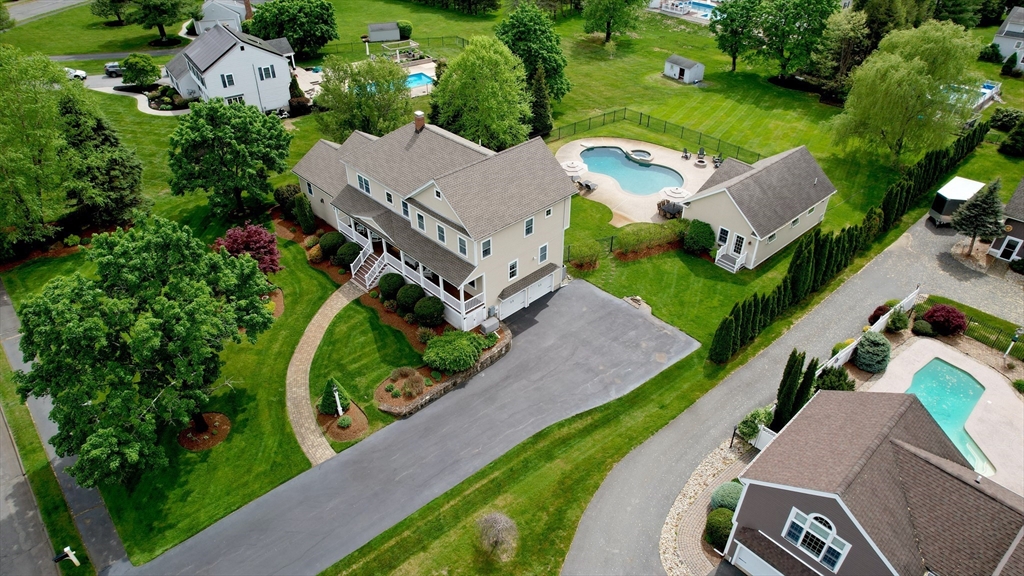 8 Turner Drive