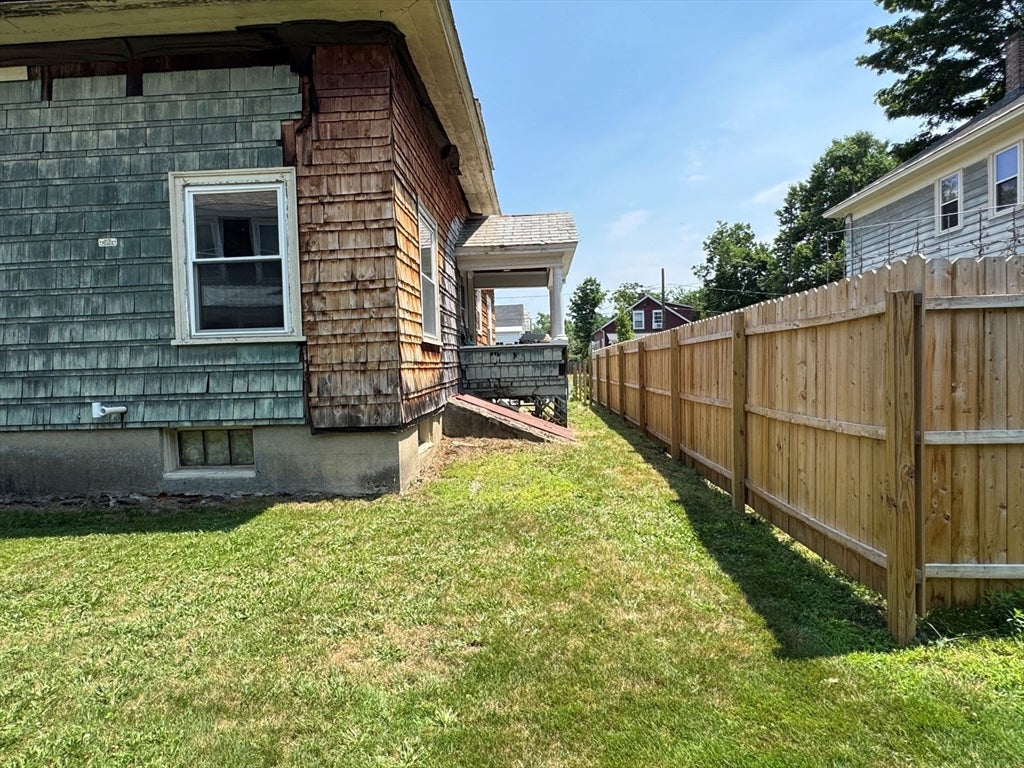 50 Cleveland St, Greenfield, MA, 50 Cleveland St, Greenfield, MA Photo #4