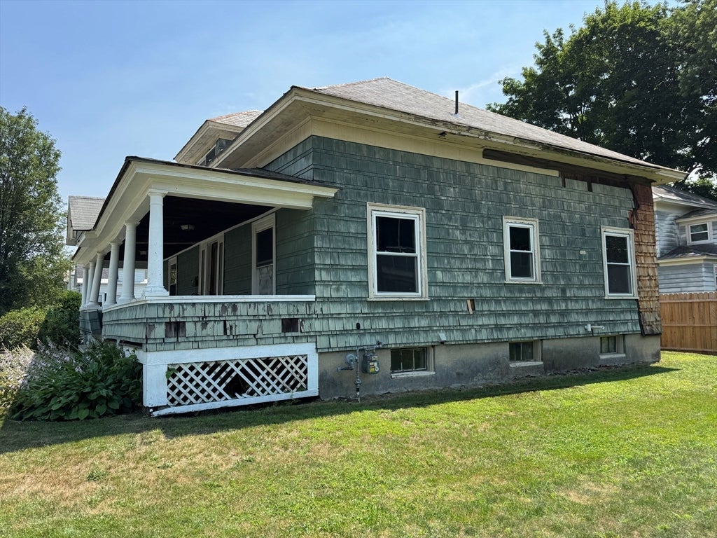 50 Cleveland St, Greenfield, MA, 50 Cleveland St, Greenfield, MA Photo #3