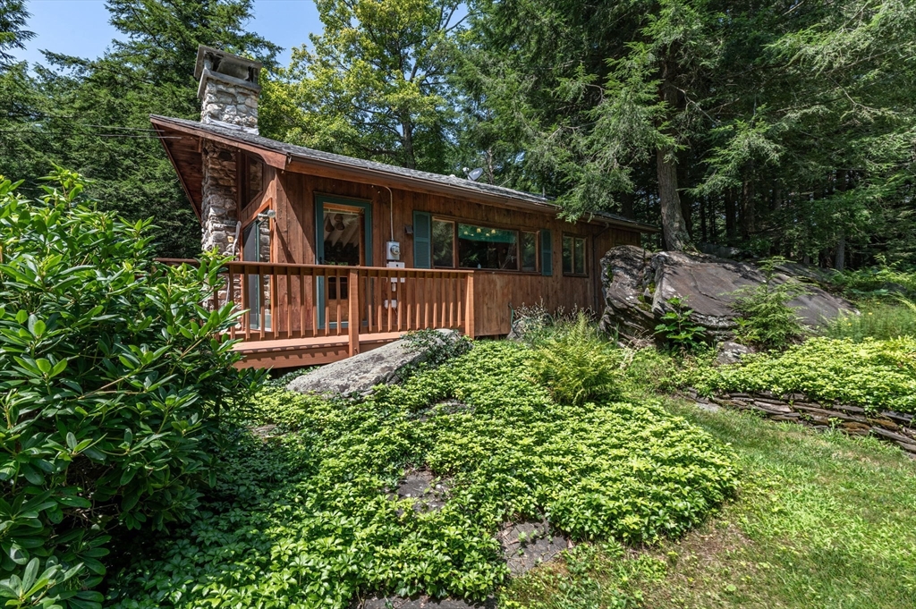 32 Pond Hill Rd