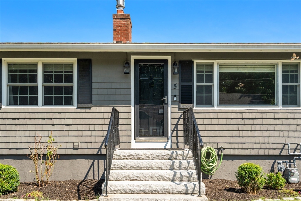 5 Adeline Rd