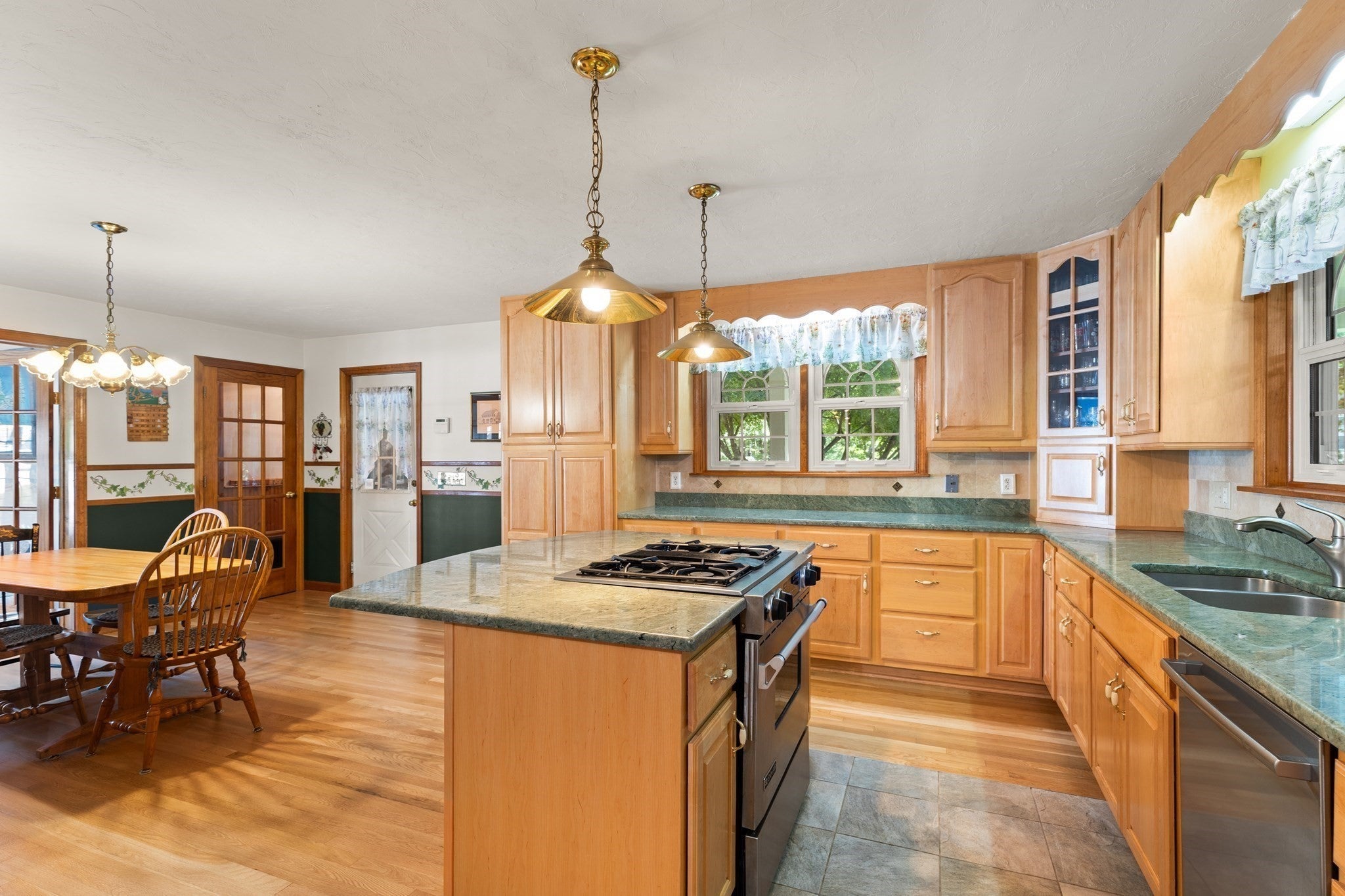 4 Stratford Ln, Easton, MA, 4 Stratford Ln, Easton, MA Photo #13