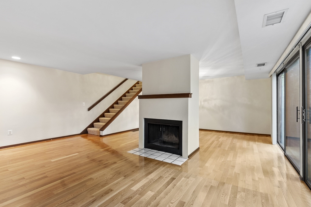 445 Old Stone Brook 445