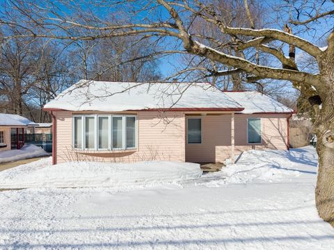 Photo of 1086 North St Ext, Agawam, MA 01030 (MLS # 73481252)