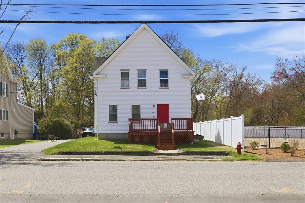10 Oak Avenue