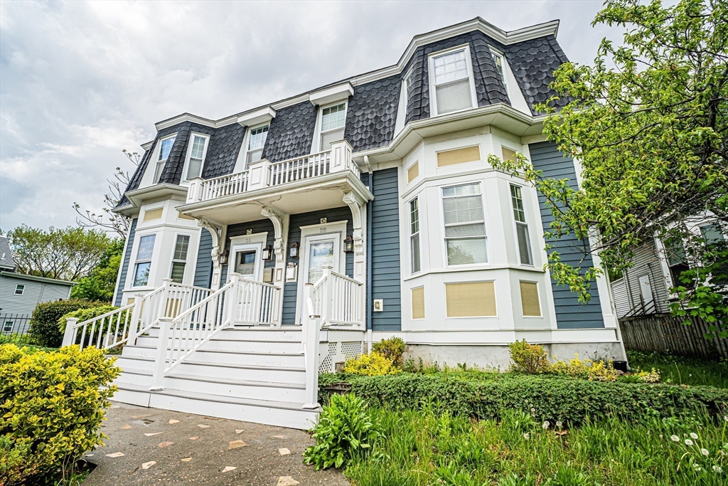 28 Woodbine St