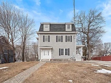 Photo of 63 Varnum Ave, Lowell, MA