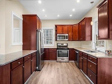 63 Varnum Ave #1, Lowell, MA Photo #3