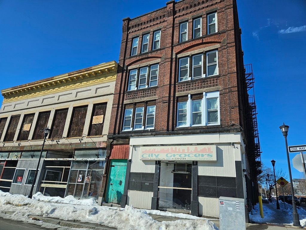 Photo of 445-447 High St, Holyoke, MA 01040 (MLS # 73477924)
