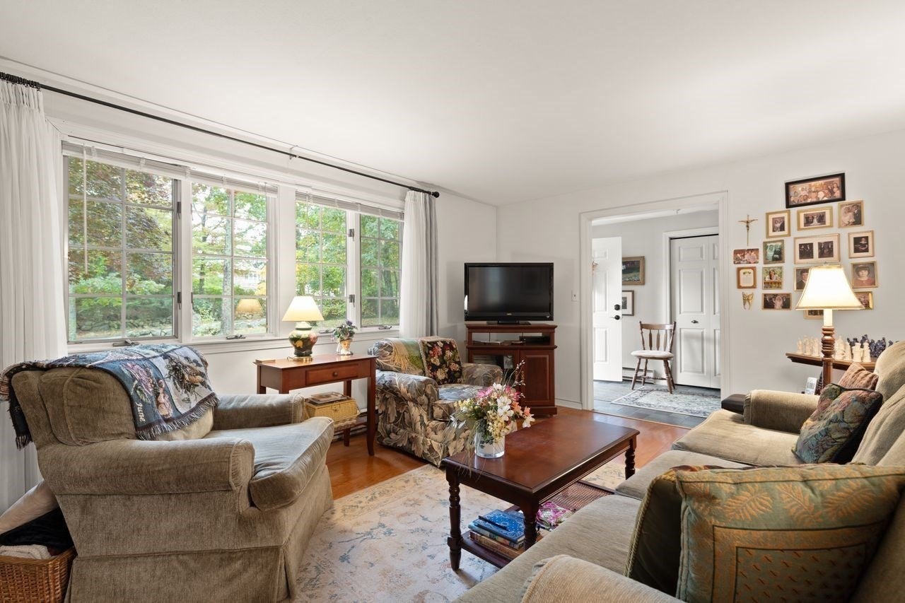 326 Highland St, Stoughton, MA, 326 Highland St, Stoughton, MA Photo #15