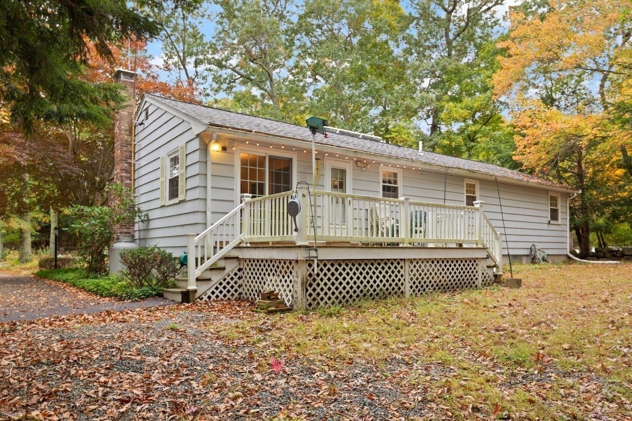 326 Highland St, Stoughton, MA, 326 Highland St, Stoughton, MA Photo #2