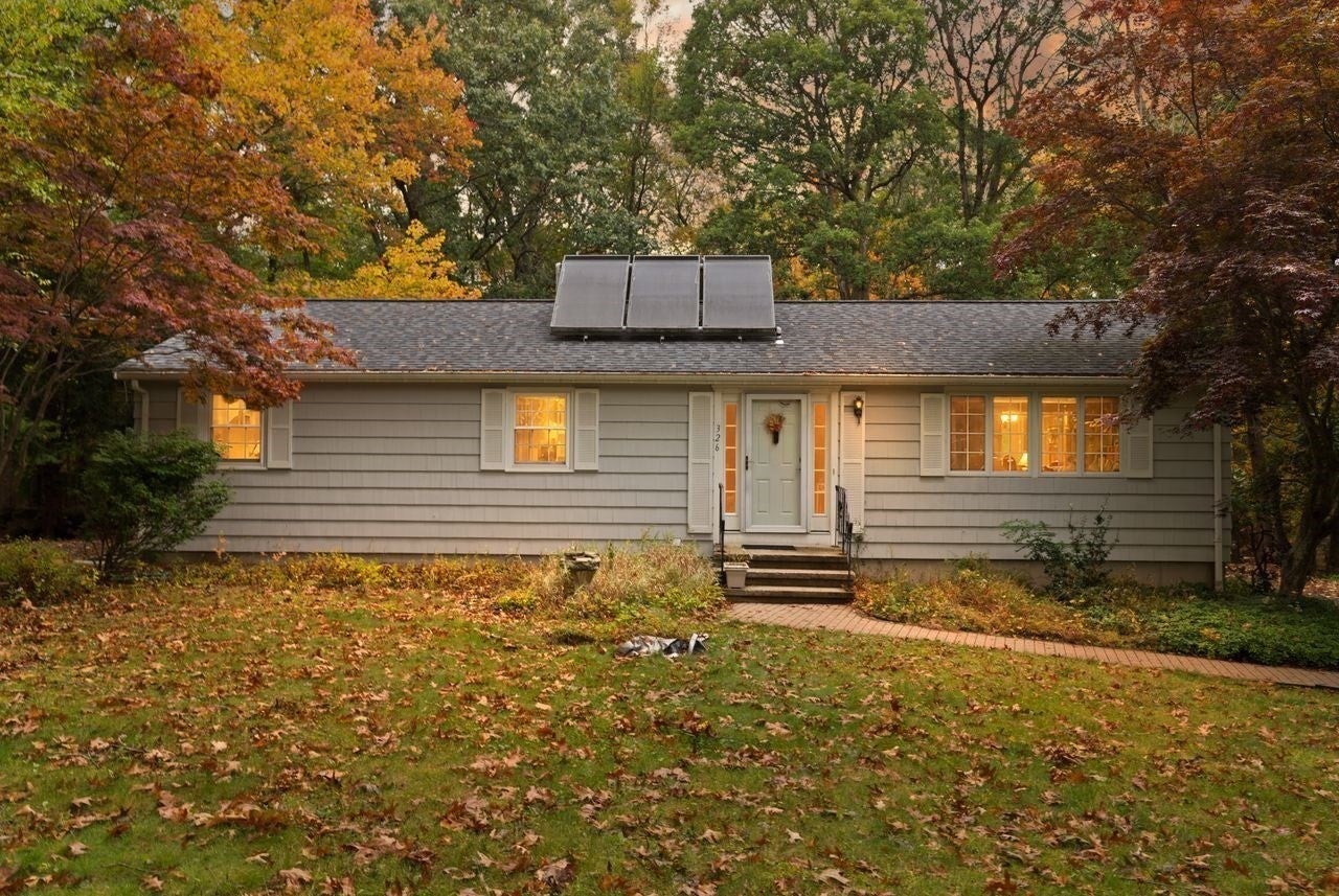 326 Highland St, Stoughton, MA, 326 Highland St, Stoughton, MA Photo #35