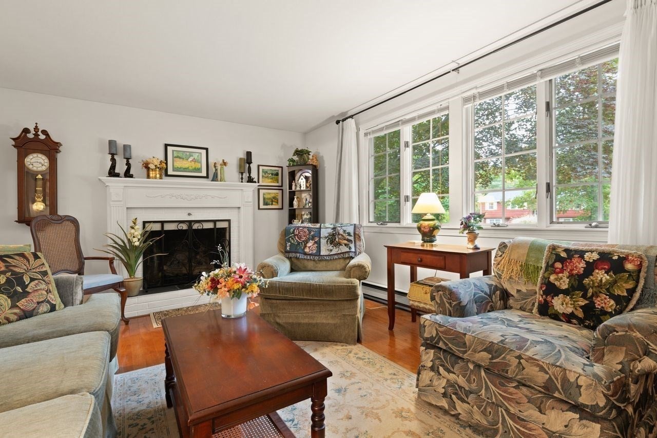 326 Highland St, Stoughton, MA, 326 Highland St, Stoughton, MA Photo #4