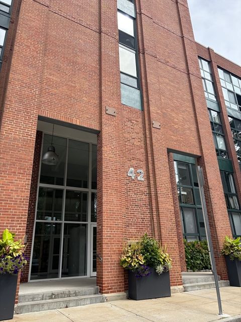 42 8th Street 1501 Boston MA 02129