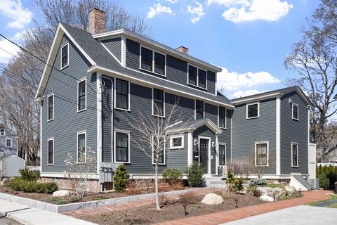 6 Center Street B Amesbury MA 01913