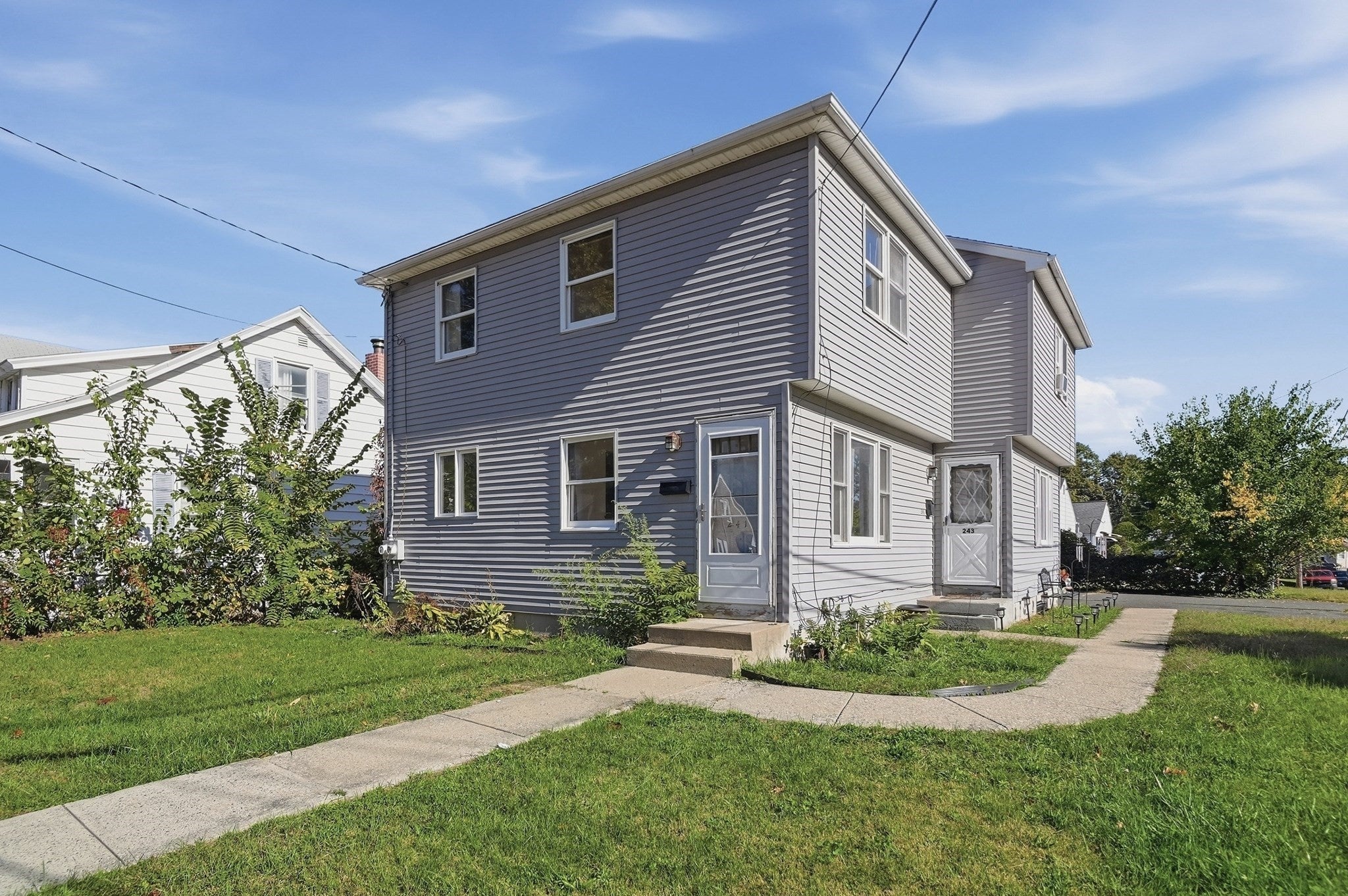 Photo of 241-243 Nottingham Street, Springfield, MA