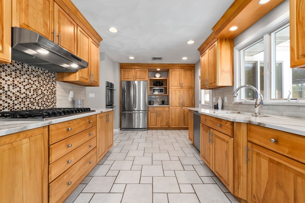 2 Cider Mill Rd