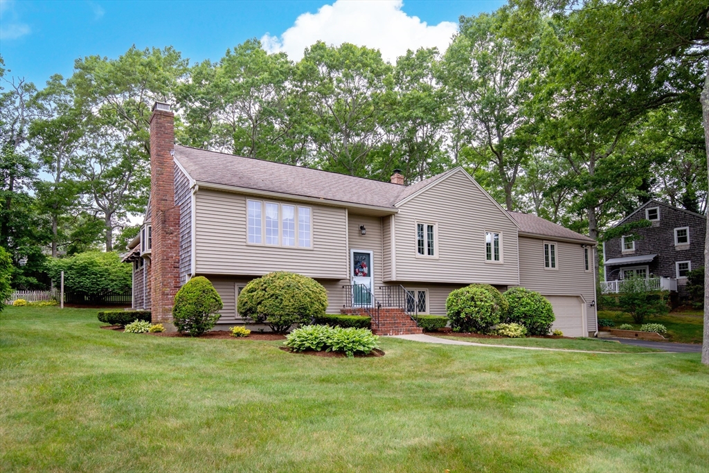7 Jacqueline Ln