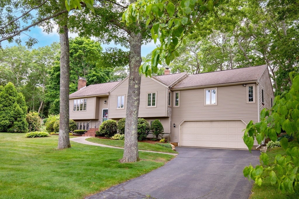 7 Jacqueline Ln
