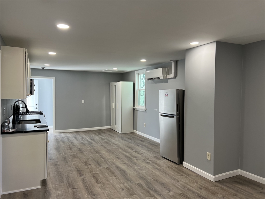 99 Chelsea St #3, Boston, MA Photo #4