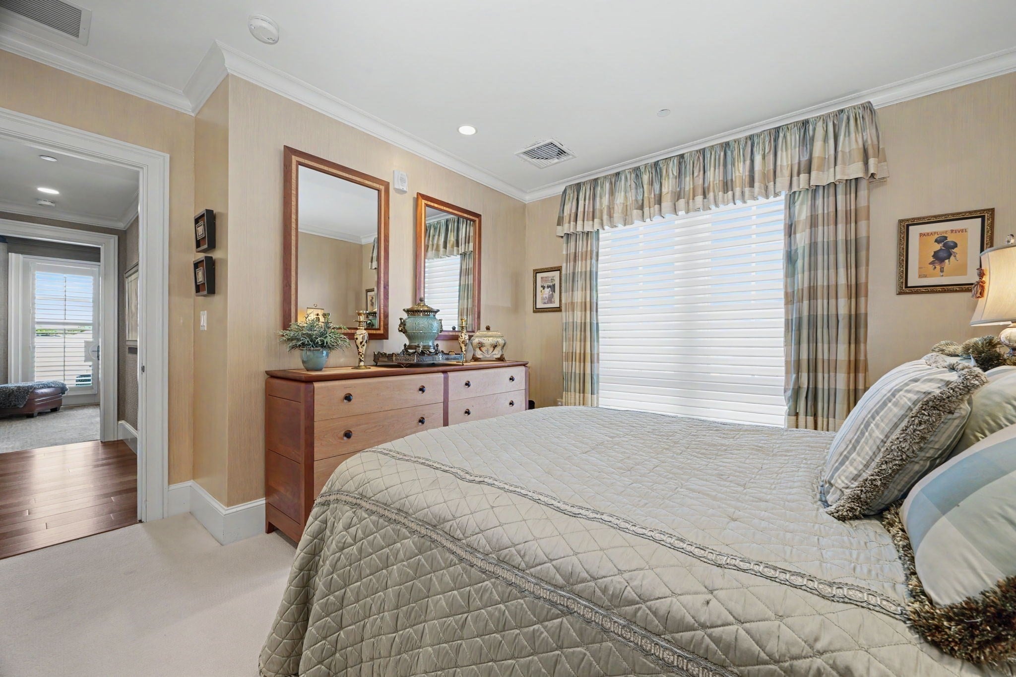 580 Washington St #406, Wellesley, MA Photo #24