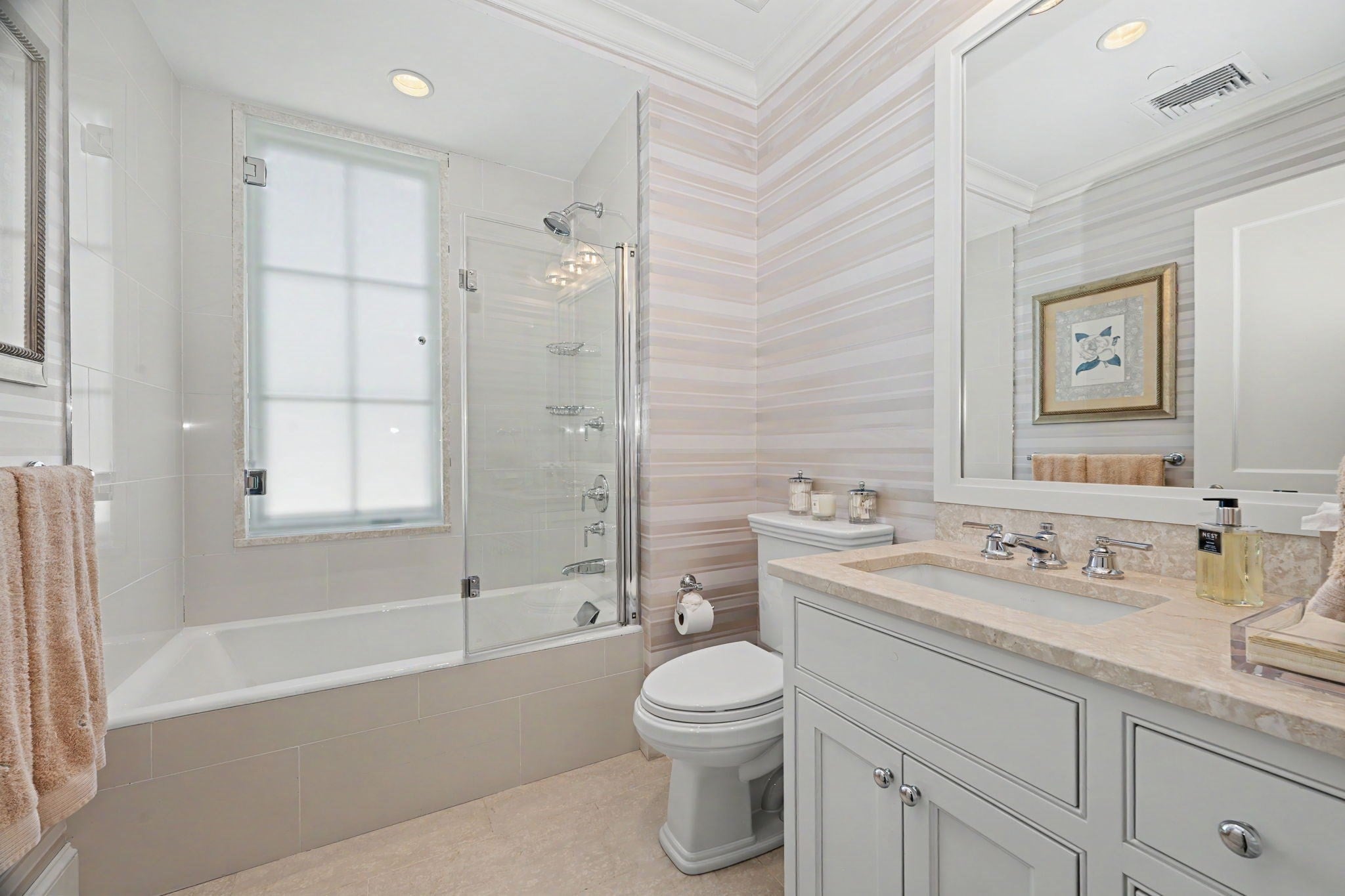 580 Washington St #406, Wellesley, MA Photo #25
