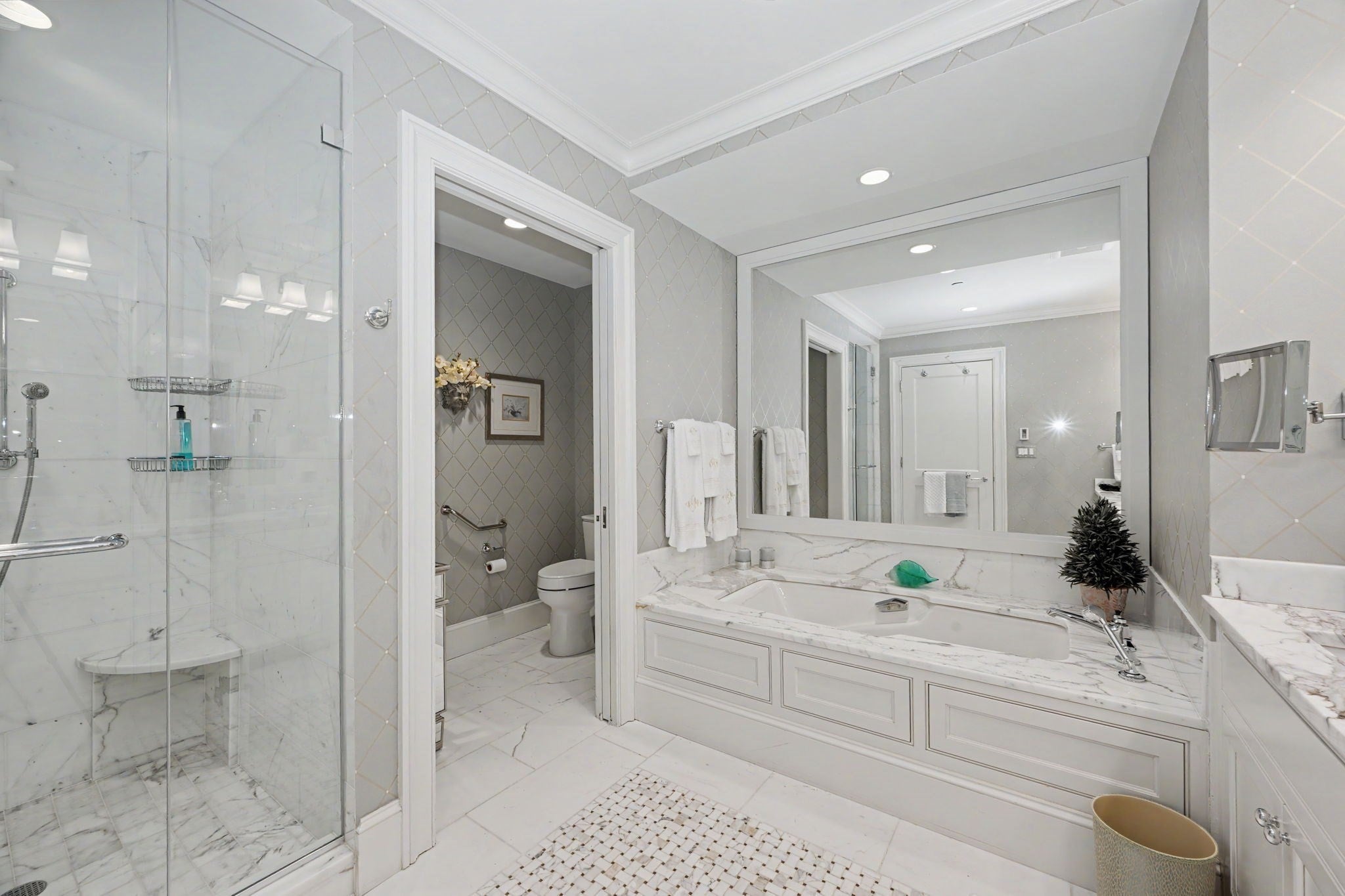 580 Washington St #406, Wellesley, MA Photo #20