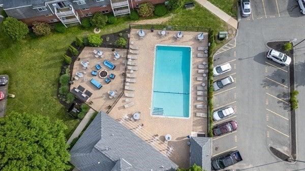 145 Essex Ave 308