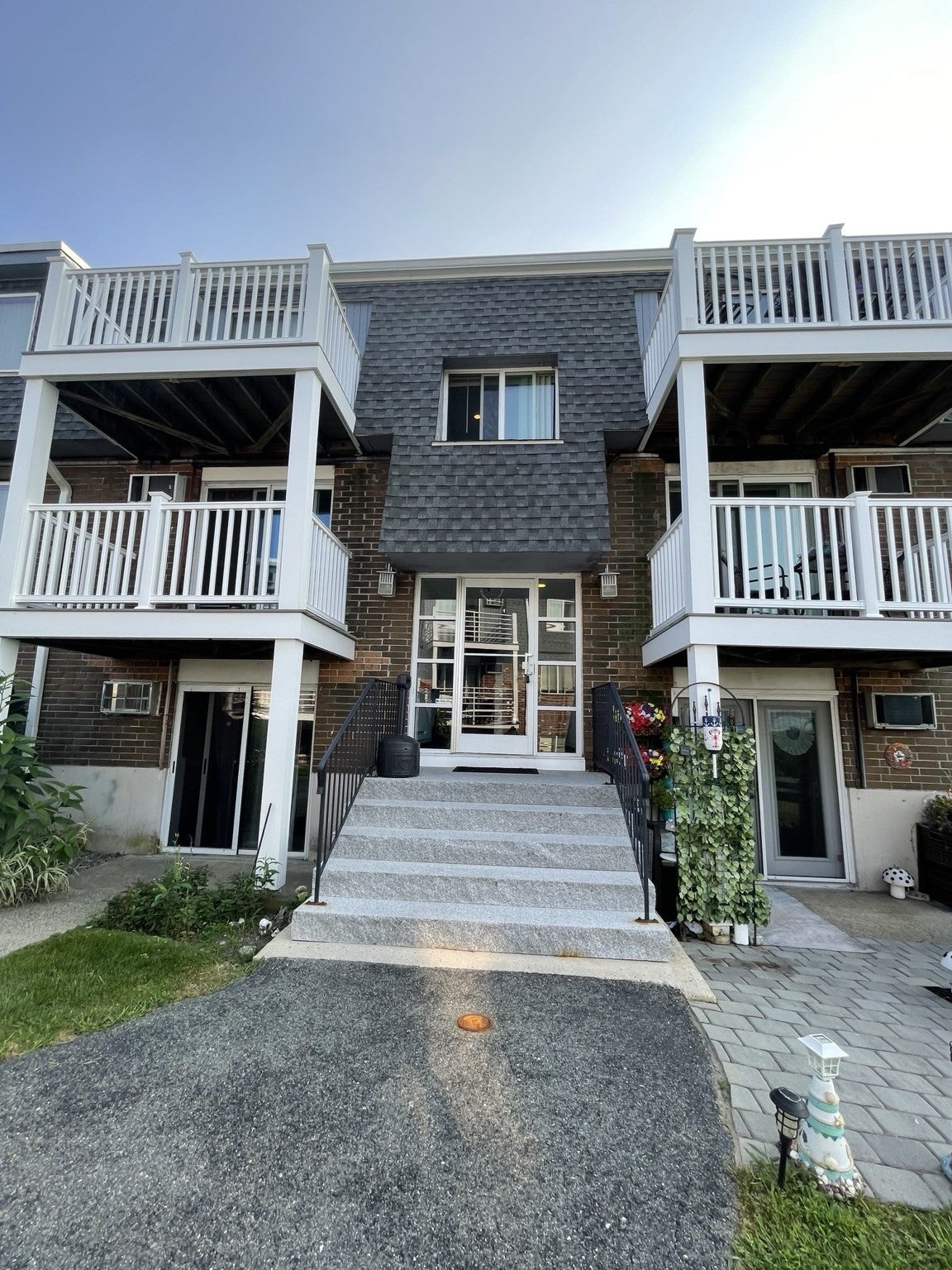 Photo of 145 Essex Ave, Gloucester, MA