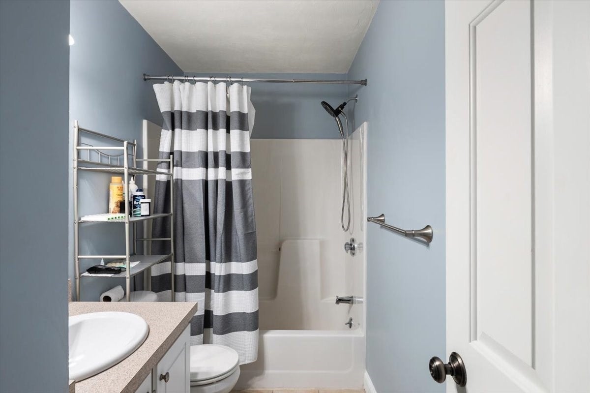 3 Snow Bell LN #3, Worcester, MA, 3 Snow Bell LN #3, Worcester, MA Photo #15