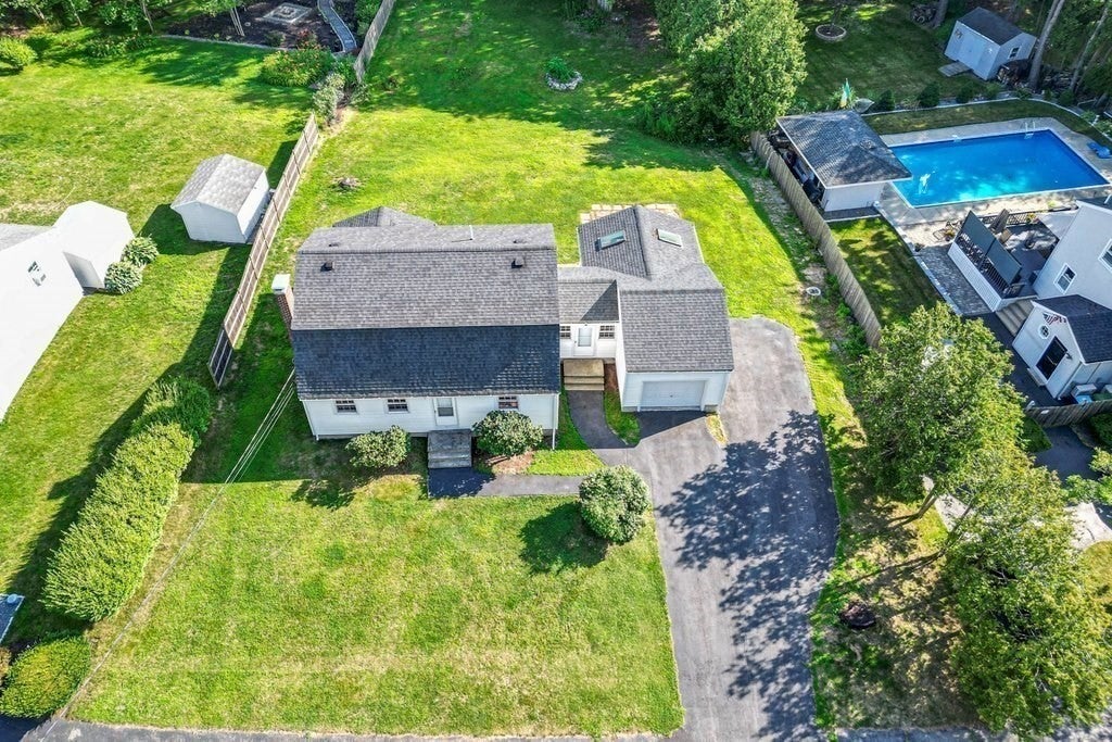 107 Bumble Bee Circle, Shrewsbury, MA Photo #36