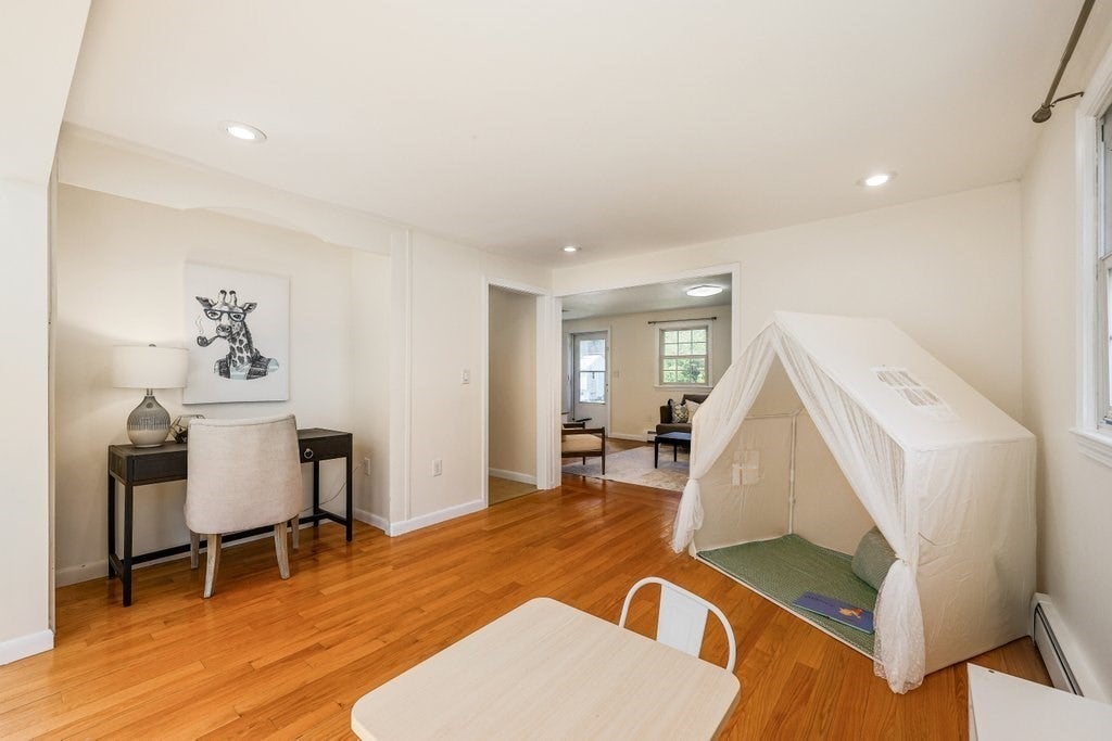107 Bumble Bee Circle, Shrewsbury, MA Photo #8