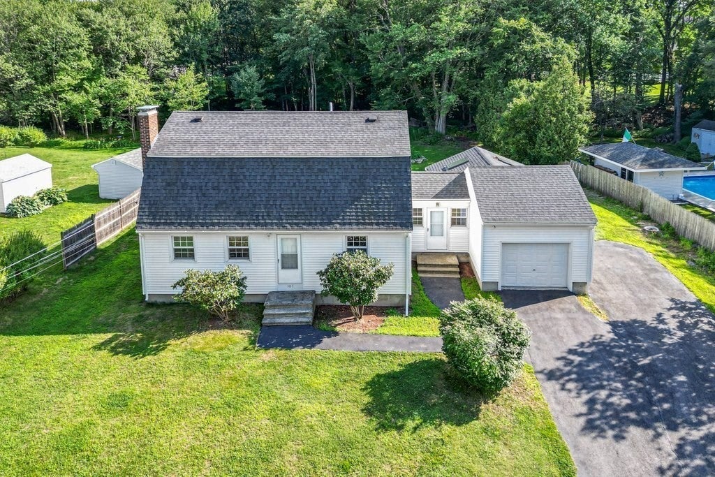 107 Bumble Bee Circle, Shrewsbury, MA Photo #1