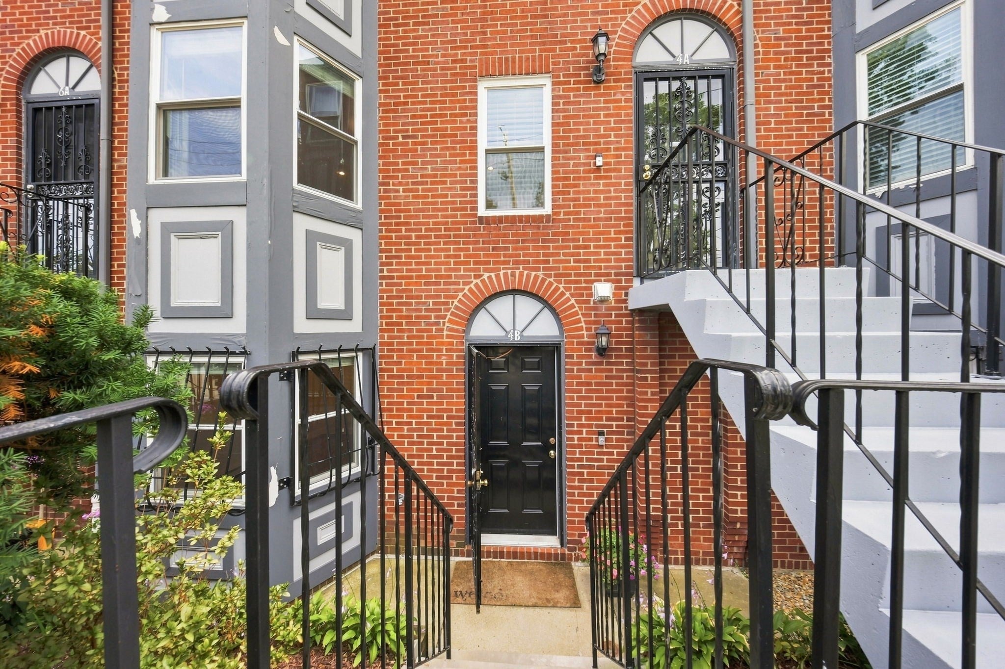 4 Herman St 1