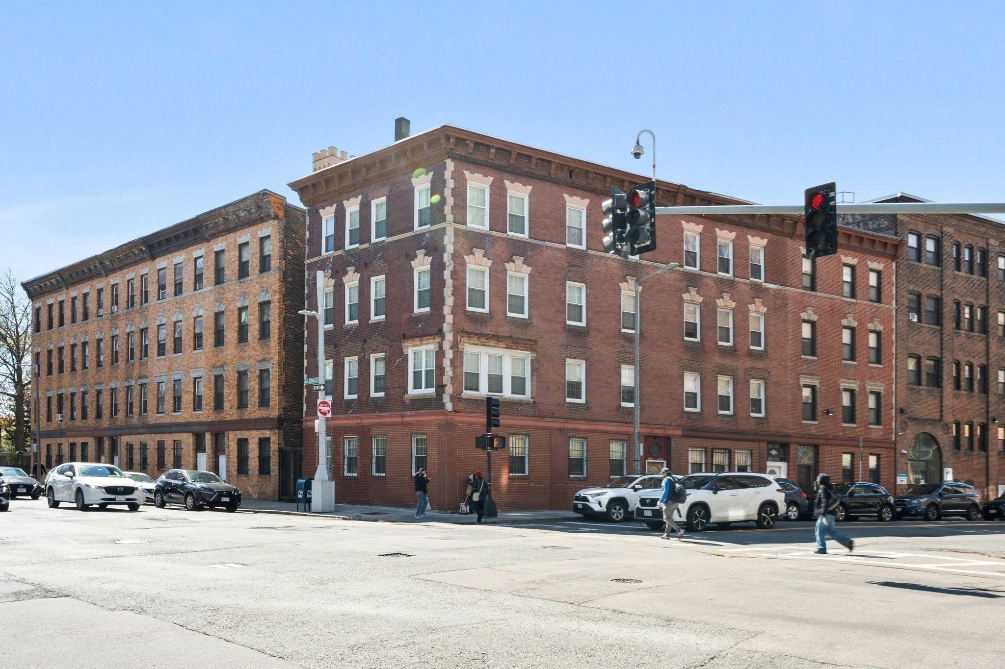 410 Harrison Ave